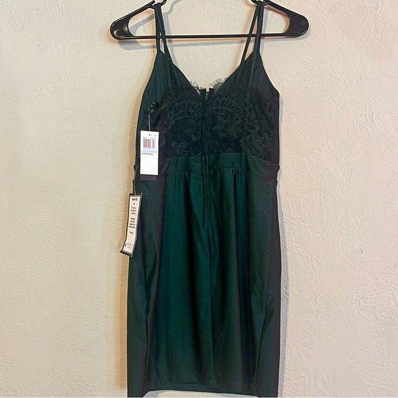 City Studio Womens Green Satin Mini Lace Bodycon Dress NWT - Picture 4 of 5